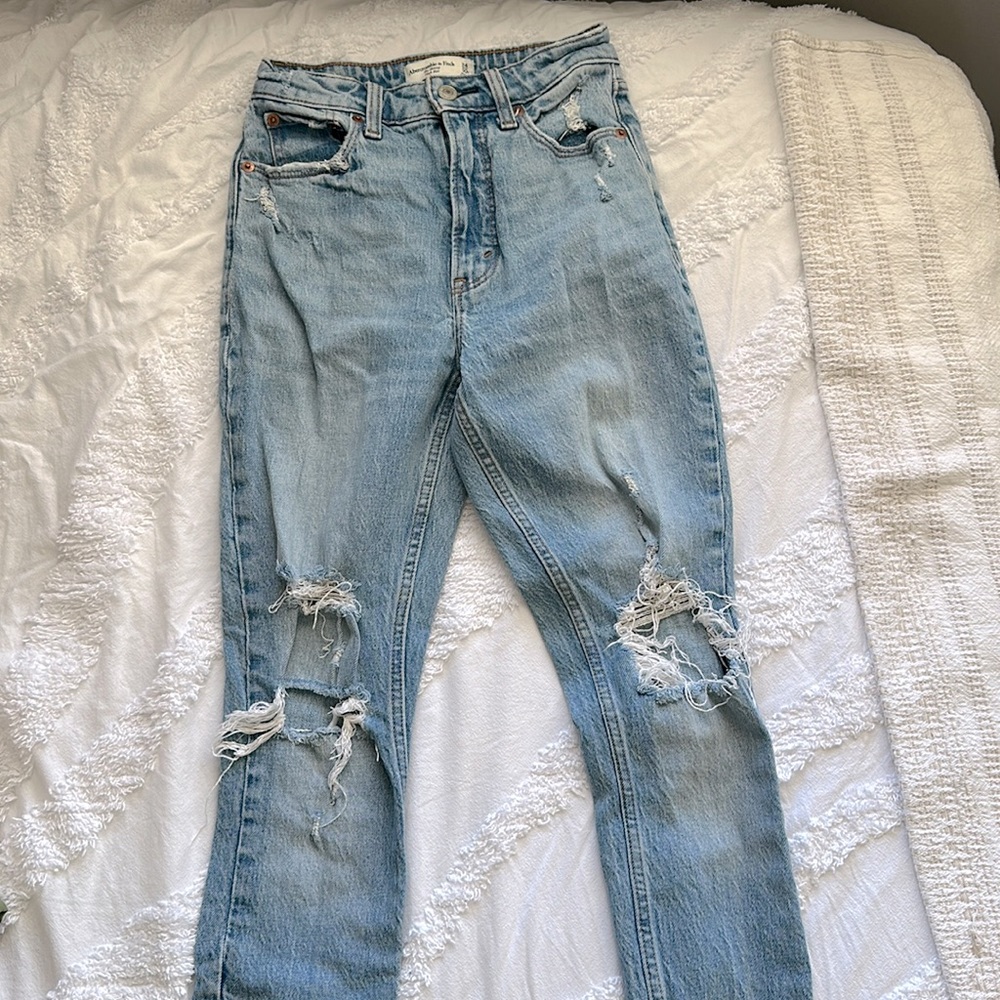 Abercrombie & Fitch Lightwash Jeans